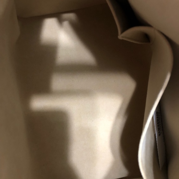 ❌SOLD❌Louis Vuitton Berkeley Bag - Picture 6 of 7